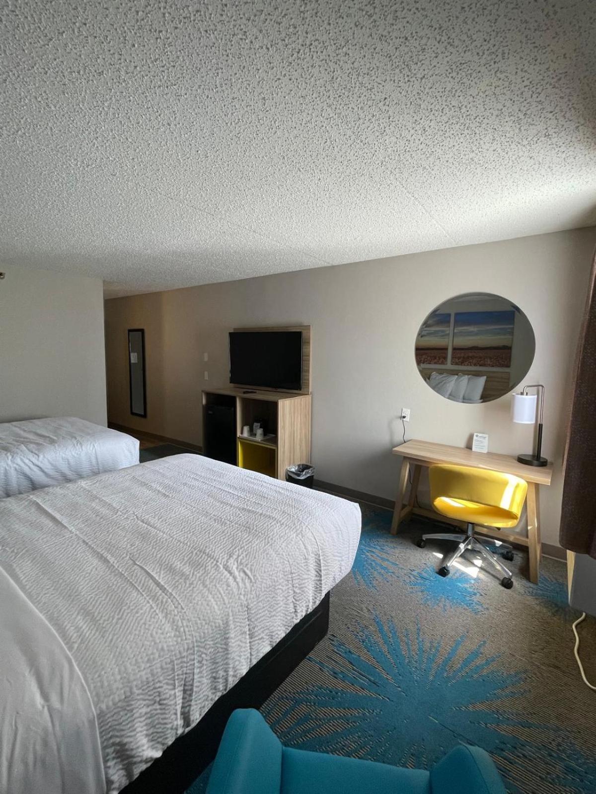 Days Inn By Wyndham Mandan Bismarck Area 외부 사진