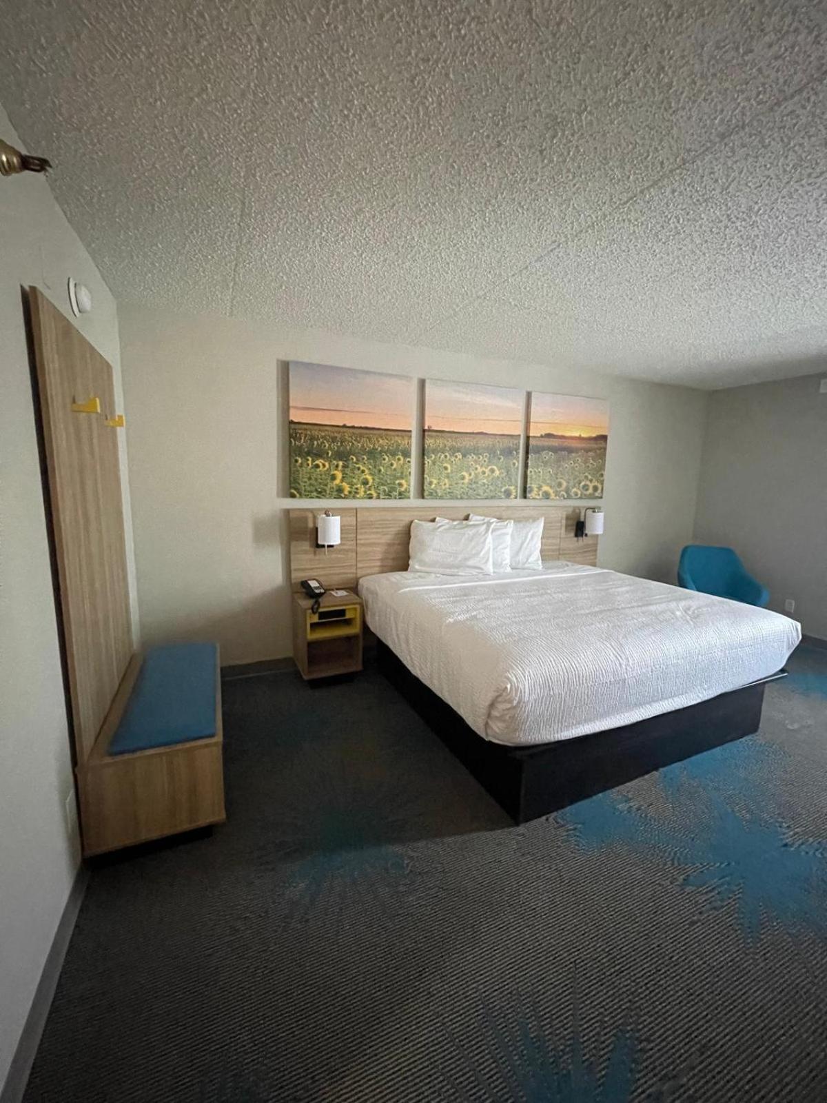 Days Inn By Wyndham Mandan Bismarck Area 외부 사진