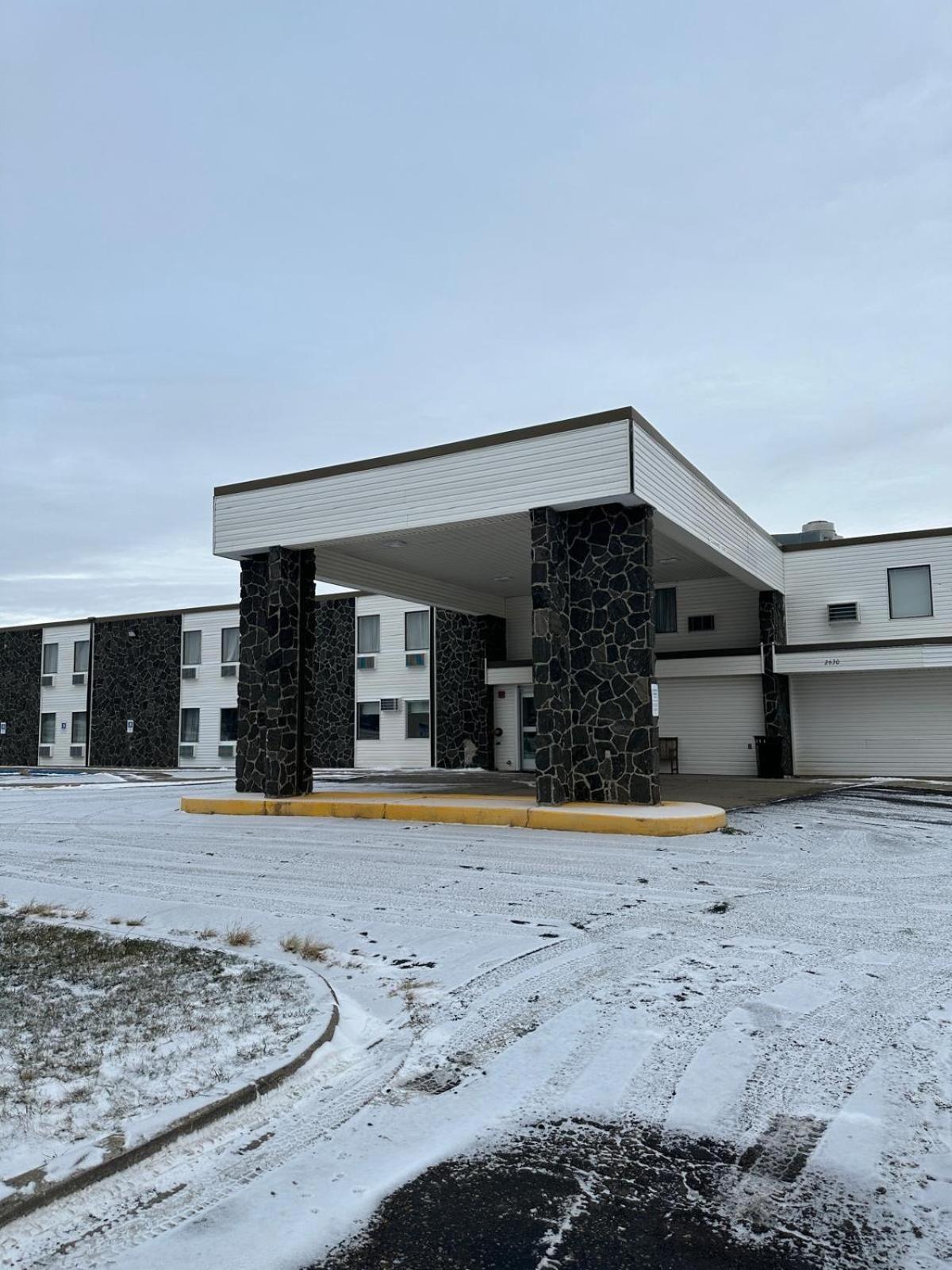 Days Inn By Wyndham Mandan Bismarck Area 외부 사진